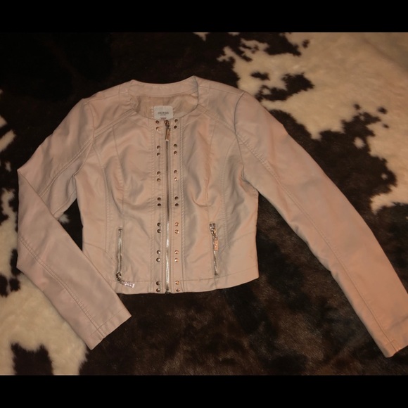 Guess Jacket Bundle - Picture 3 of 4